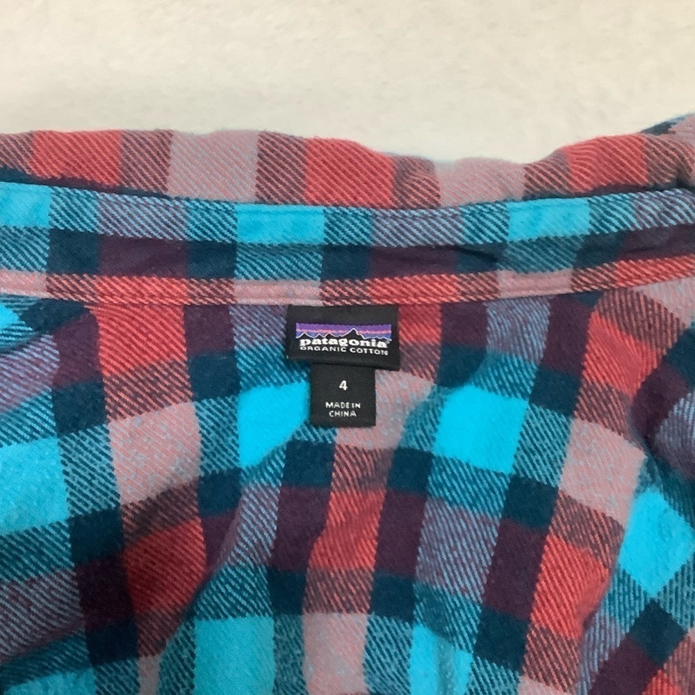 Patagonia Women’s Button Down Shirt Blue Pink Plaid Size 4 - Picture 6 of 13